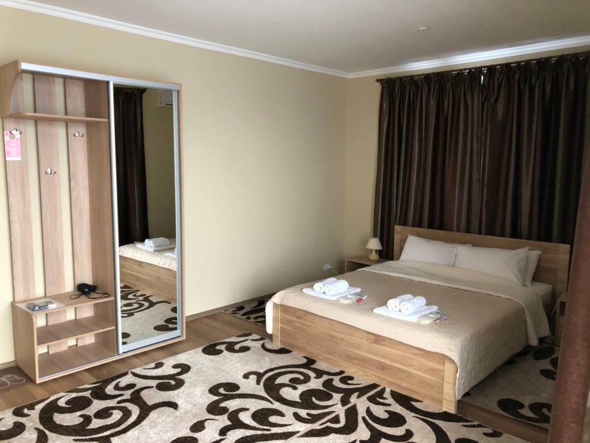 Hôtel Apelsin à Bilhorod-Dnistrovsʼkyy Extérieur photo
