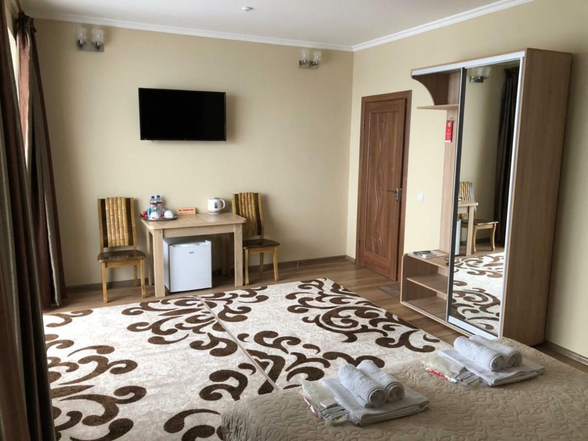 Hôtel Apelsin à Bilhorod-Dnistrovsʼkyy Extérieur photo